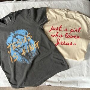 Women’s Christian Graphic Tee bundle size small NWT